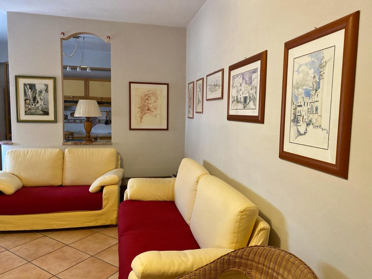 Appartamento "Terre Dorate" Grottaglie Bagian luar foto